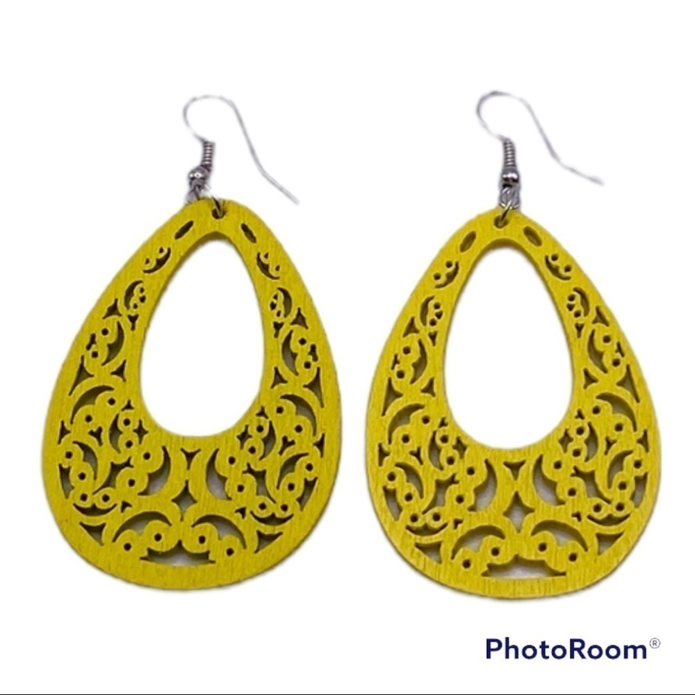 Large Retro Yellow Bohemian Fun Wooden Earrings 🌼